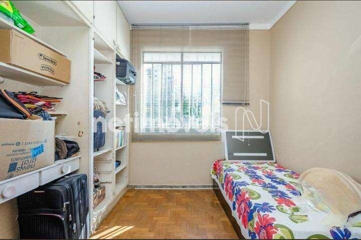 Casa à venda com 6 quartos, 220m² - Foto 6