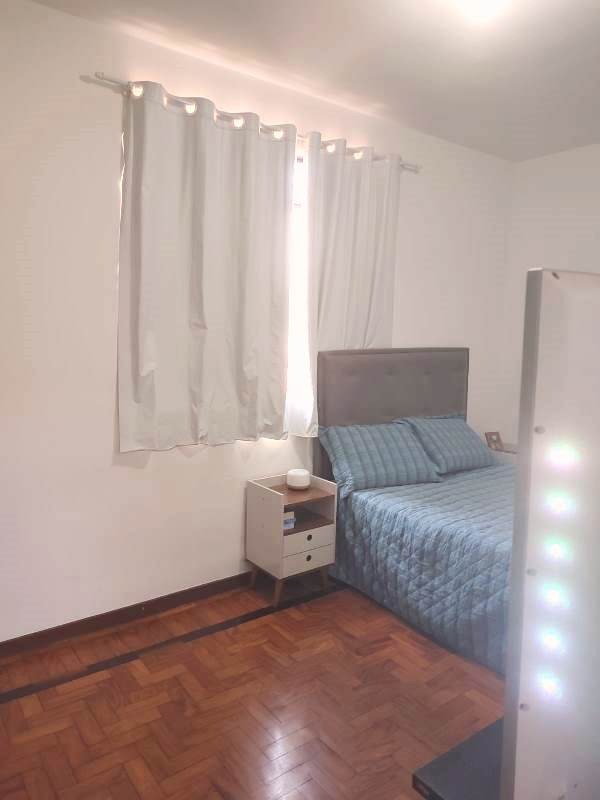 Apartamento à venda com 2 quartos, 70m² - Foto 12