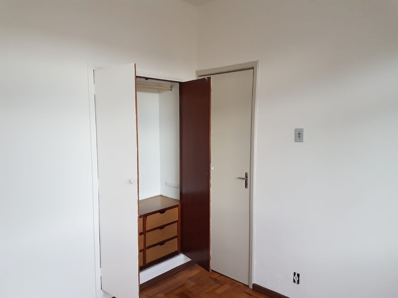 Apartamento à venda com 3 quartos, 112m² - Foto 11