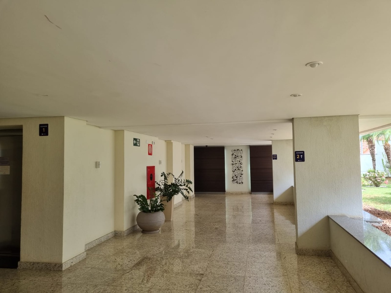 Apartamento à venda com 4 quartos, 115m² - Foto 1