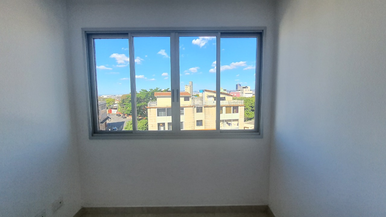 Apartamento à venda com 2 quartos, 58m² - Foto 4