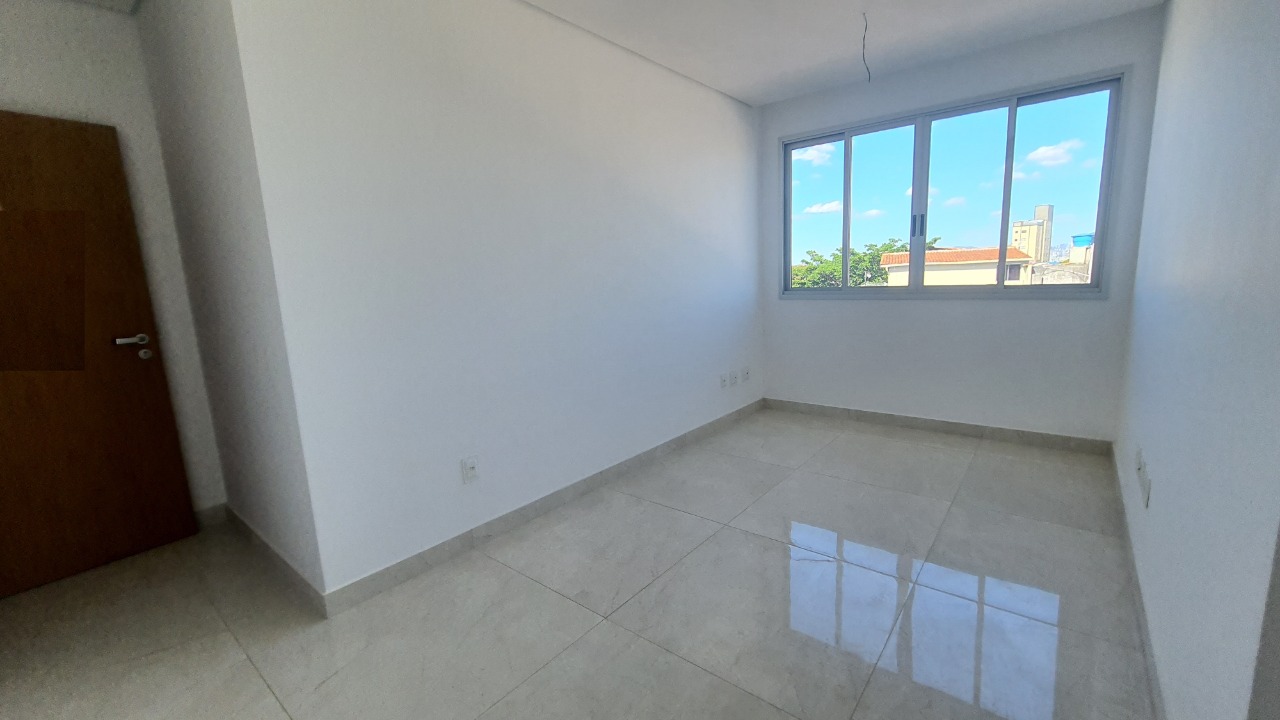 Apartamento à venda com 2 quartos, 58m² - Foto 3