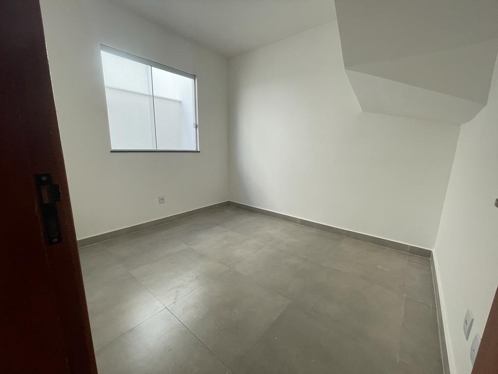 Casa à venda com 3 quartos, 104m² - Foto 10