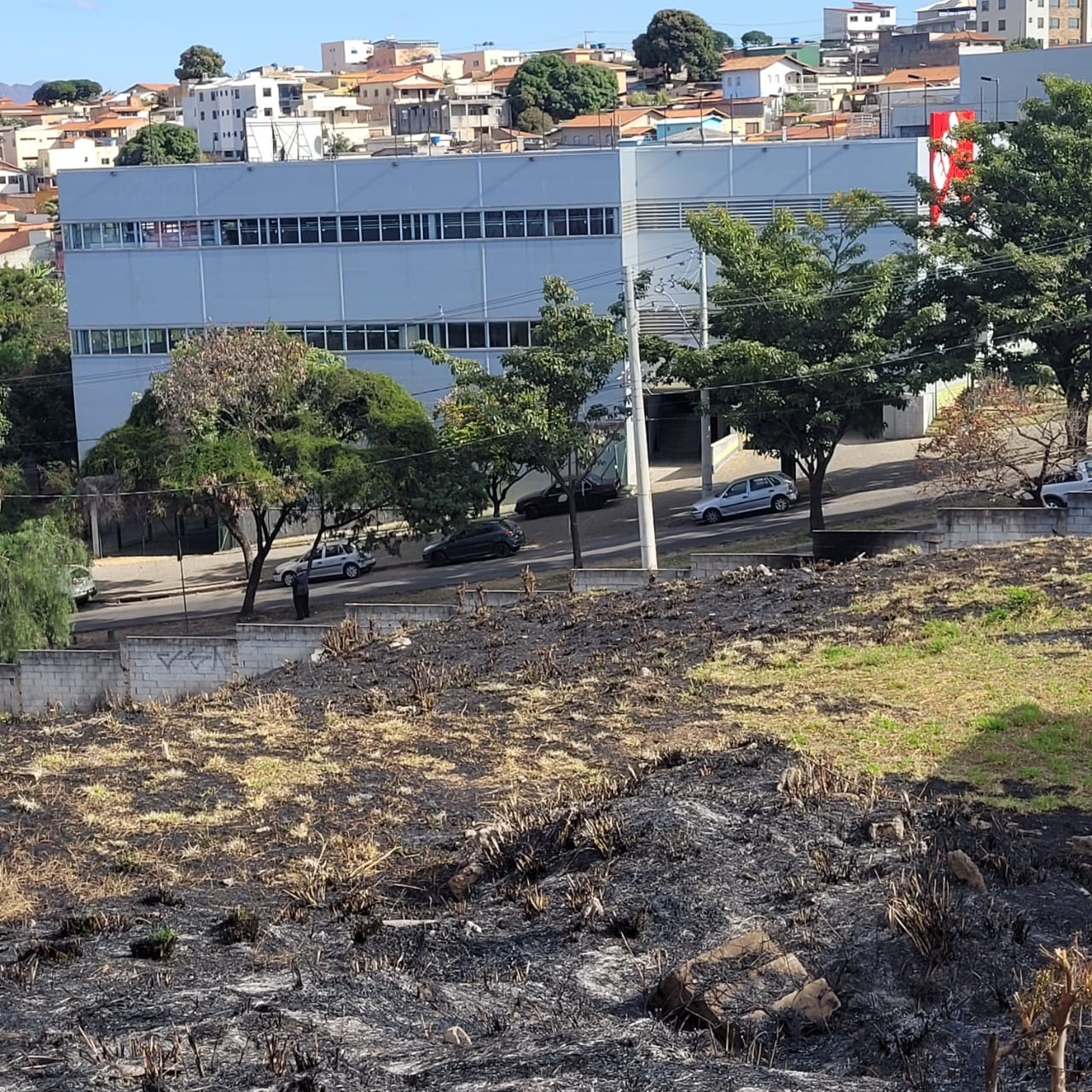 Terreno à venda, 1981m² - Foto 7