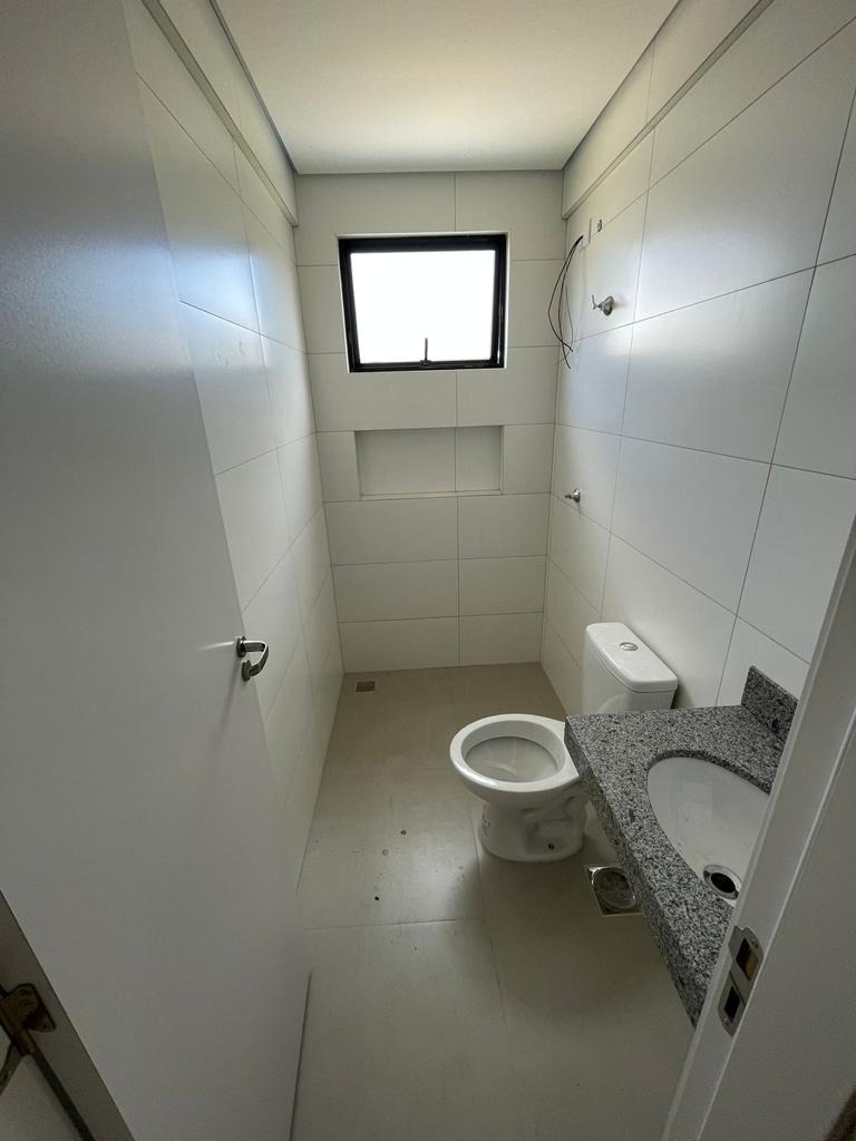 Apartamento à venda com 2 quartos, 62m² - Foto 11