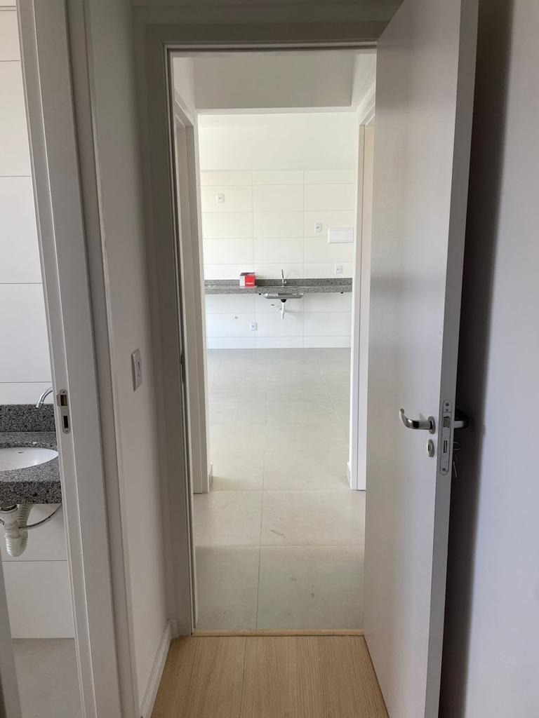 Apartamento à venda com 2 quartos, 62m² - Foto 9