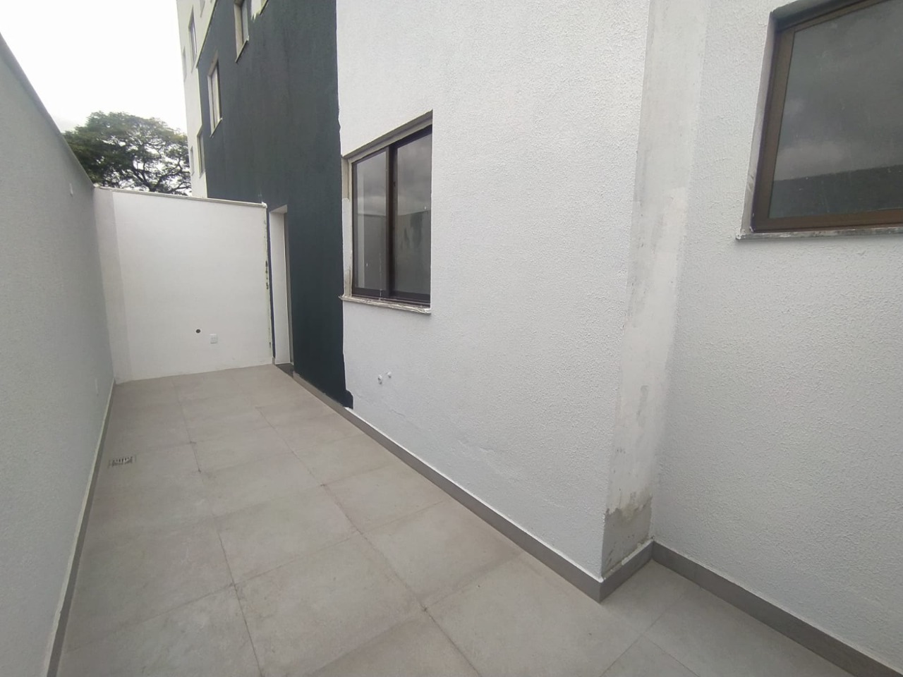 Apartamento à venda com 3 quartos, 92m² - Foto 1