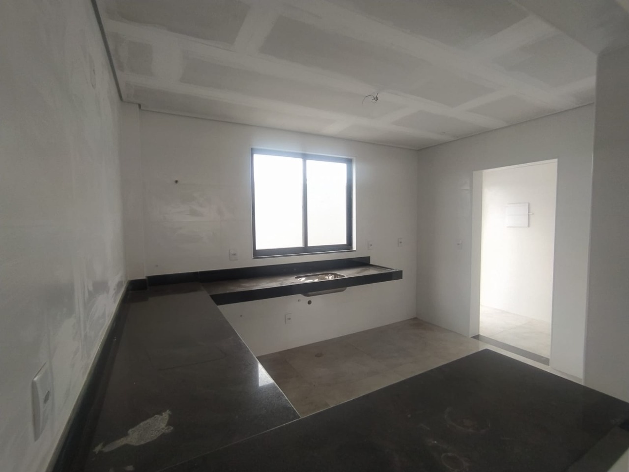 Apartamento à venda com 3 quartos, 92m² - Foto 8