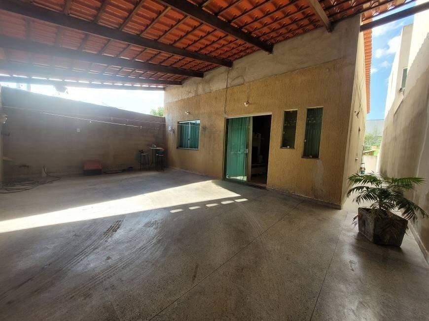 Casa à venda com 3 quartos, 150m² - Foto 15