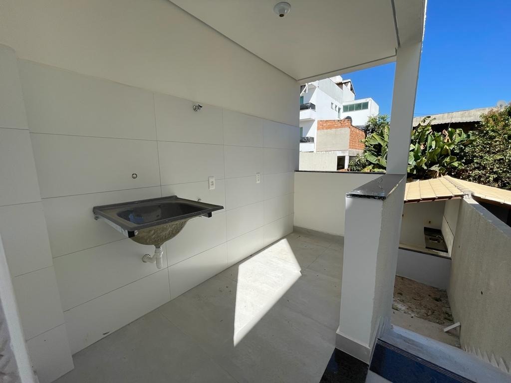 Casa à venda com 3 quartos, 110m² - Foto 13