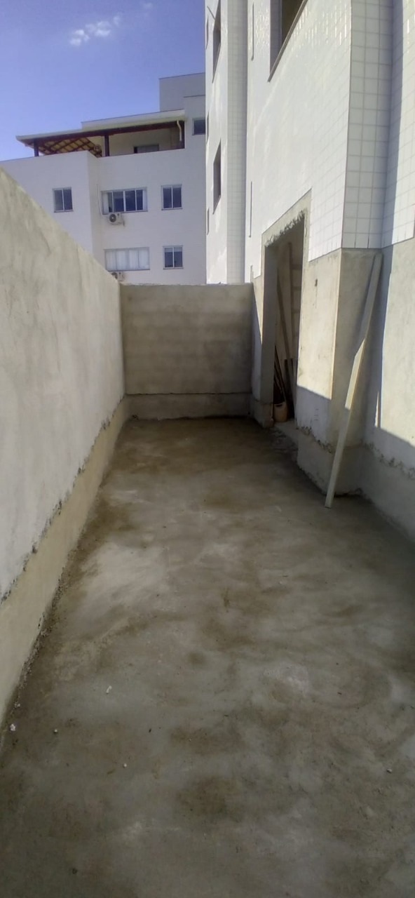 Apartamento à venda com 2 quartos, 87m² - Foto 2