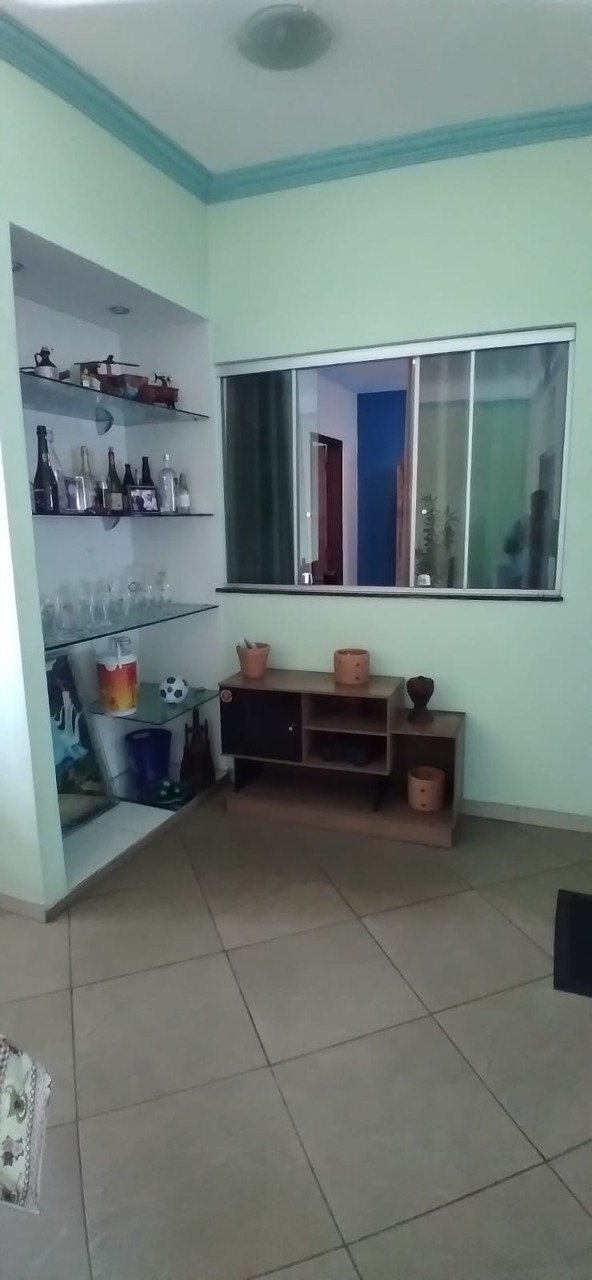 Casa à venda com 4 quartos, 180m² - Foto 14