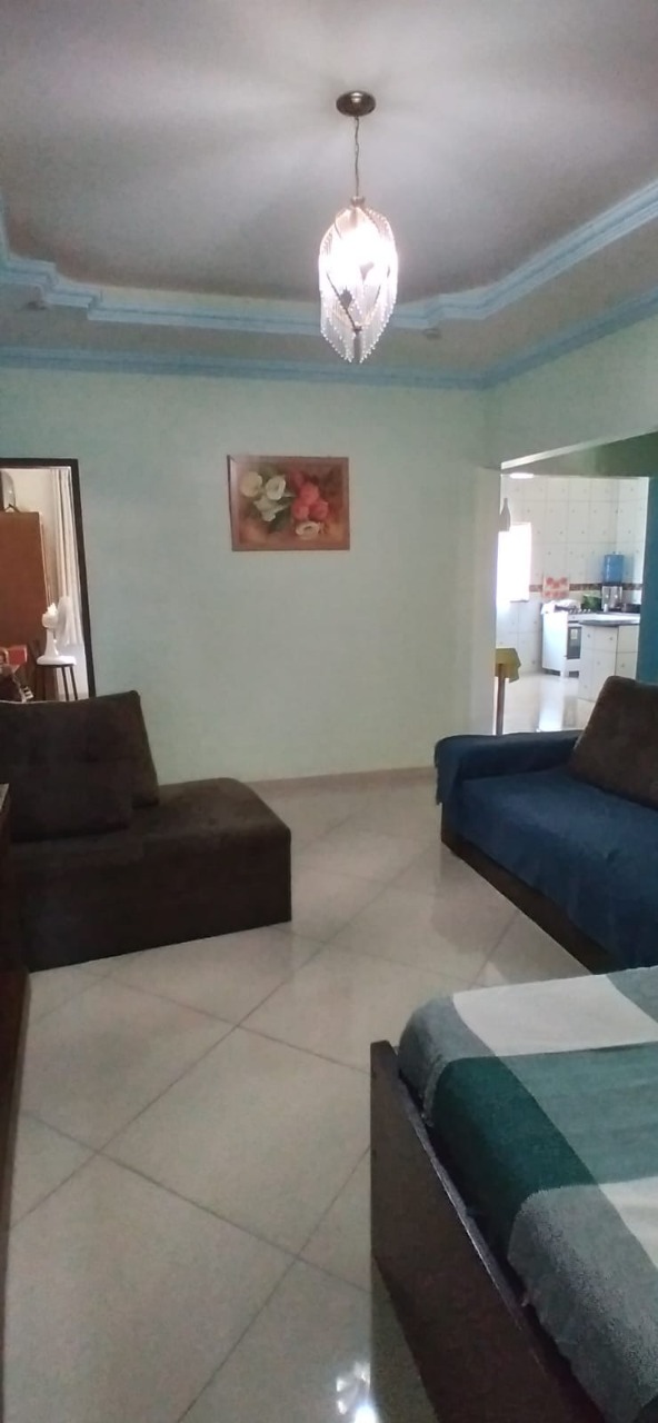 Casa à venda com 4 quartos, 180m² - Foto 4