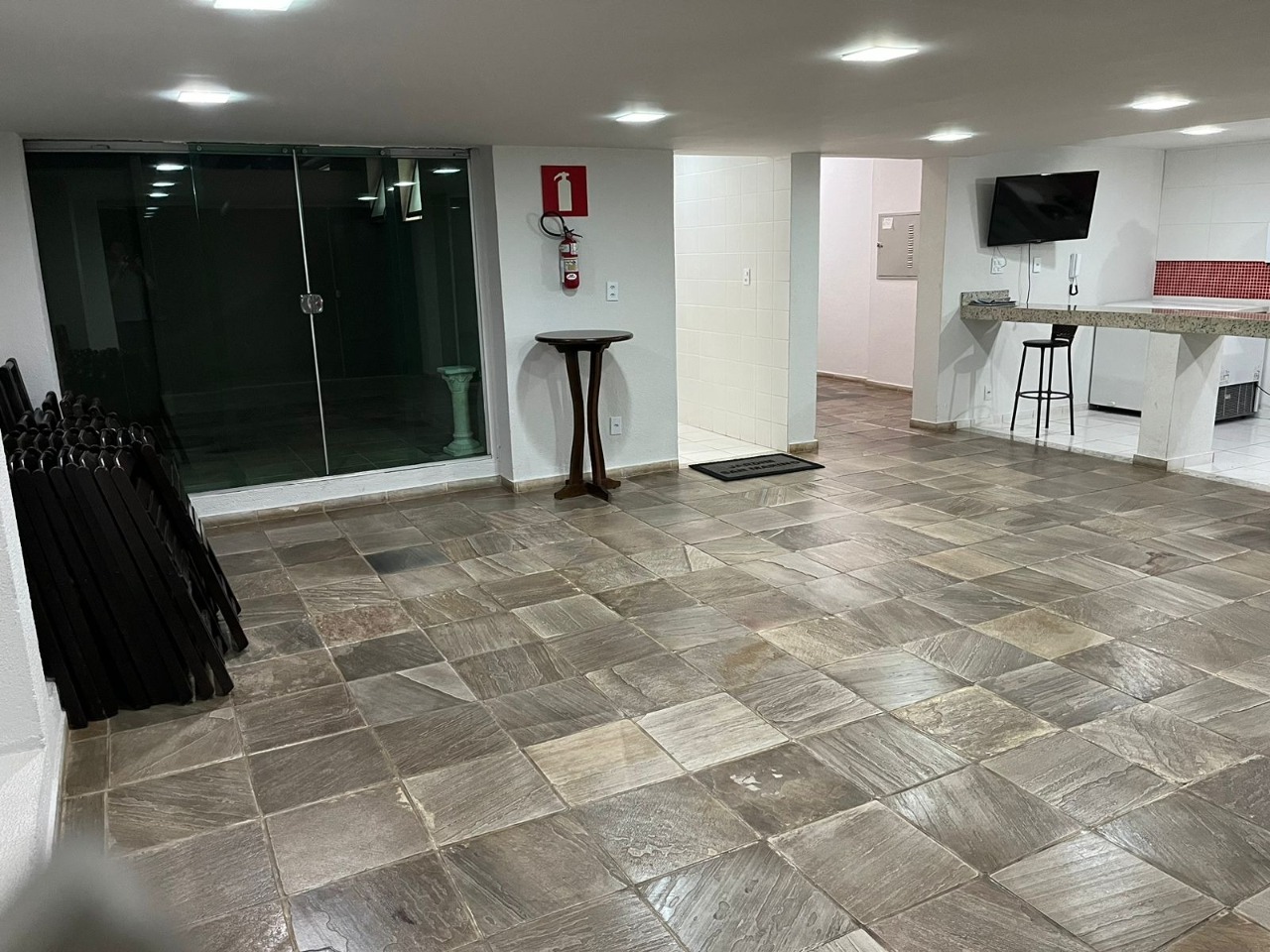 Apartamento à venda com 2 quartos, 45m² - Foto 14