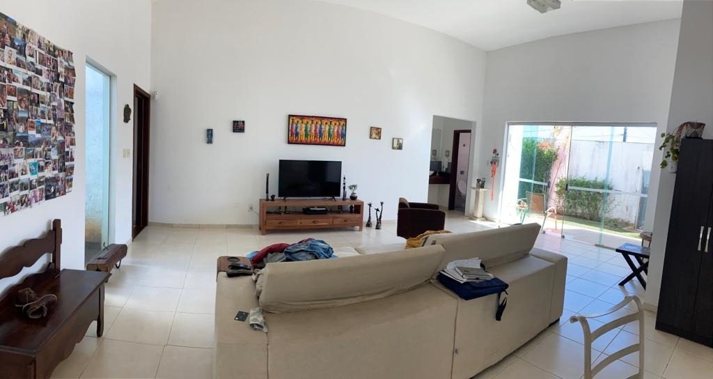 Casa à venda com 3 quartos, 270m² - Foto 2