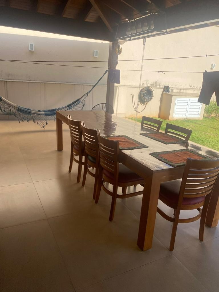 Casa à venda com 4 quartos, 300m² - Foto 18