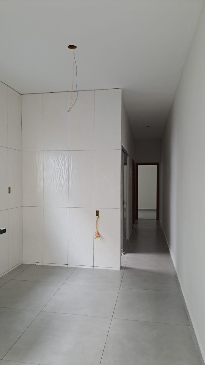 Casa à venda com 2 quartos, 54m² - Foto 4