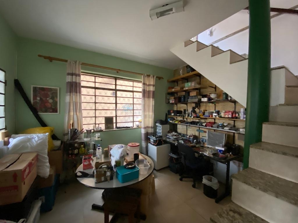 Casa à venda com 5 quartos, 276m² - Foto 17