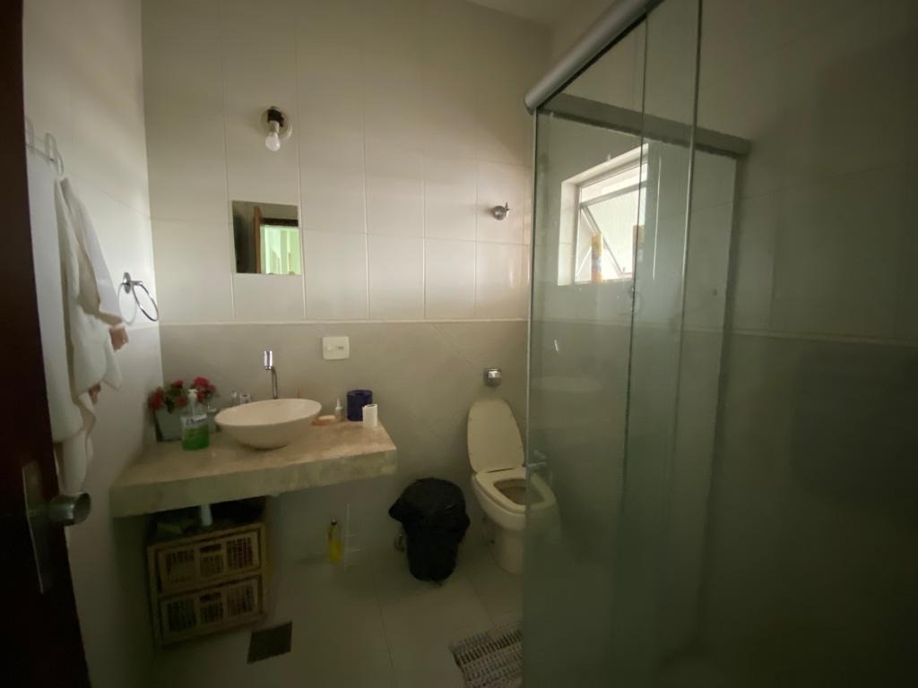 Casa à venda com 5 quartos, 276m² - Foto 14