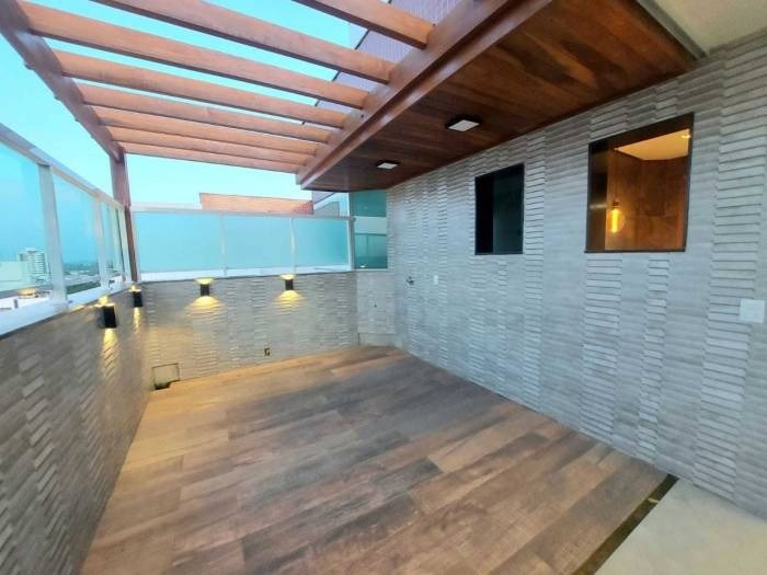 Cobertura à venda com 4 quartos, 245m² - Foto 2