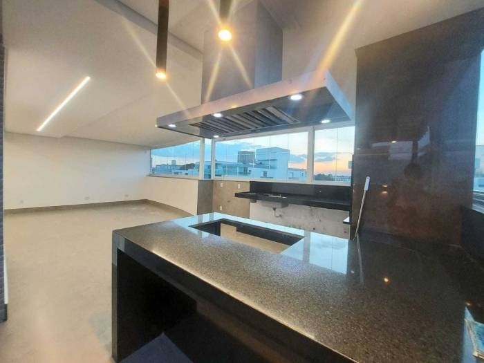 Cobertura à venda com 4 quartos, 245m² - Foto 18