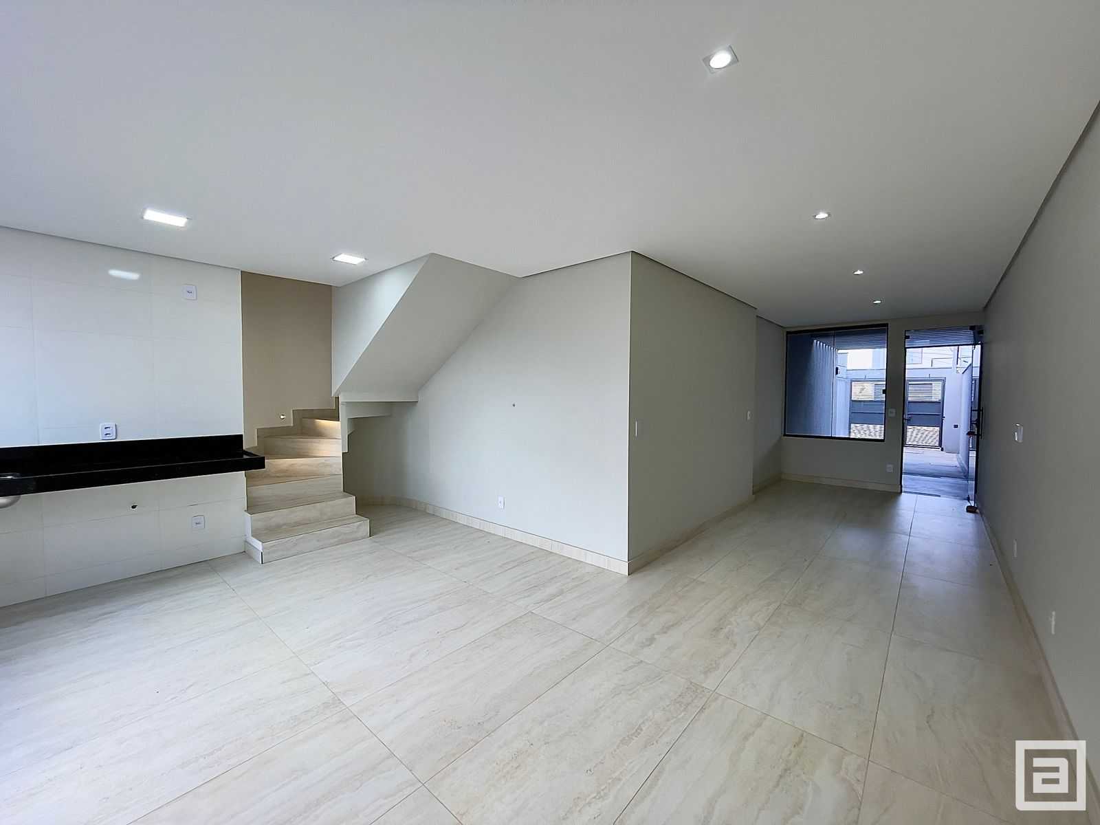 Casa à venda com 3 quartos, 63m² - Foto 10