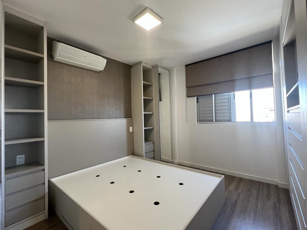 Apartamento à venda com 3 quartos, 95m² - Foto 9