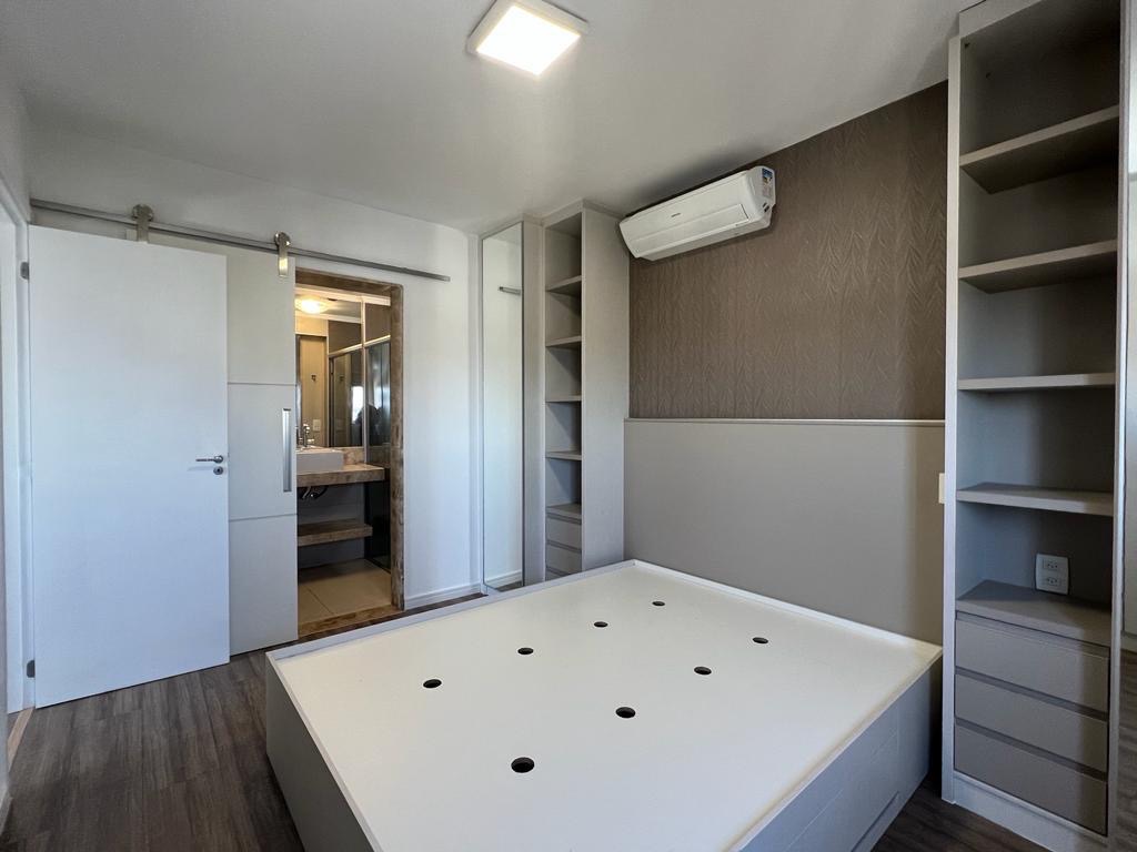 Apartamento à venda com 3 quartos, 95m² - Foto 10