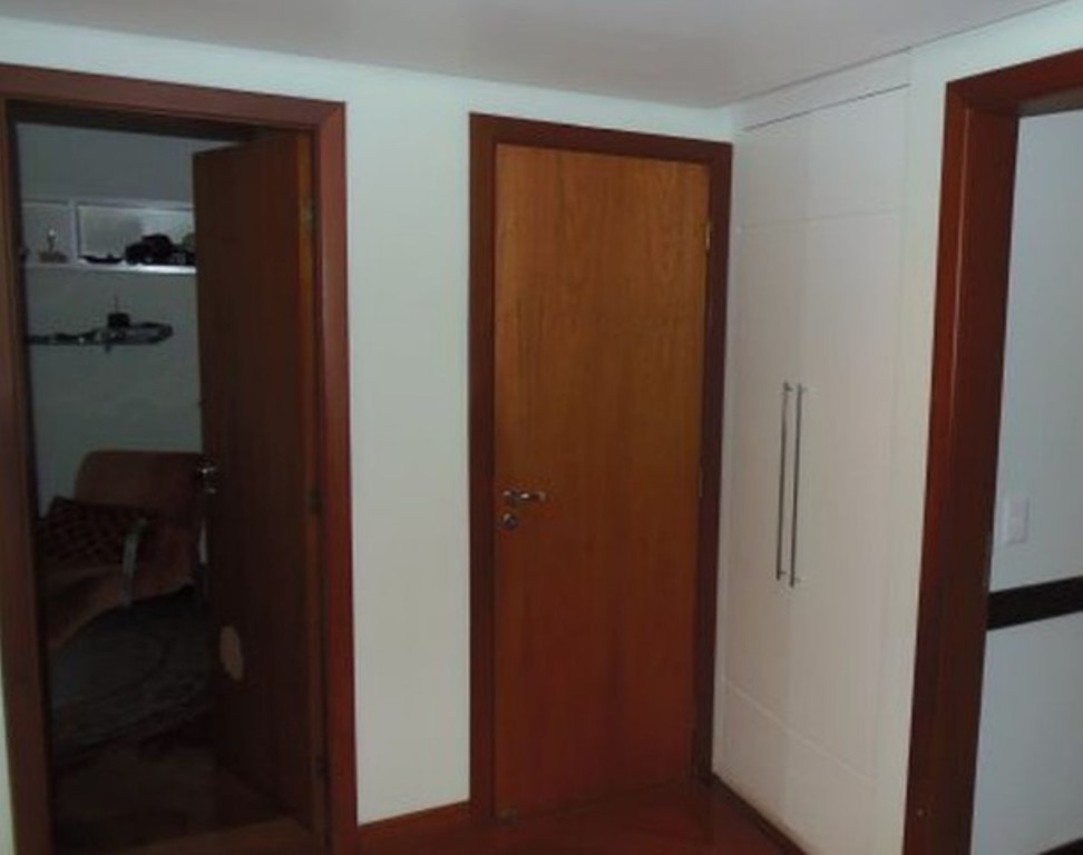 Apartamento à venda com 4 quartos, 196m² - Foto 14