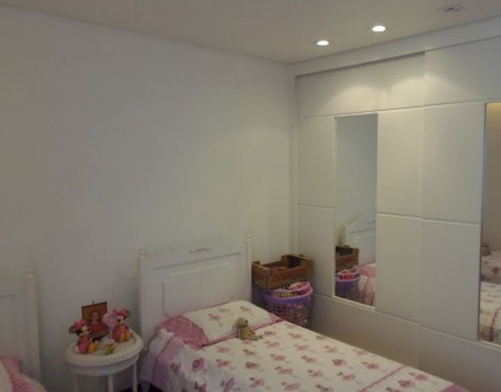 Apartamento à venda com 4 quartos, 196m² - Foto 12