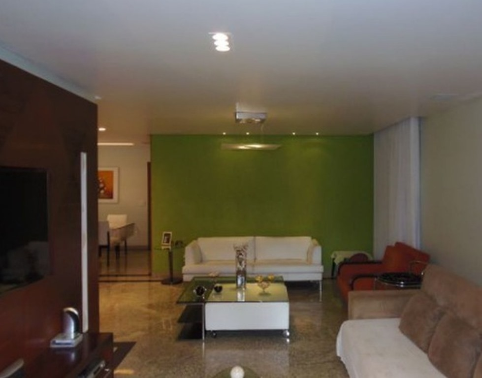 Apartamento à venda com 4 quartos, 196m² - Foto 1