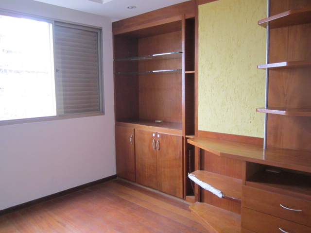 Apartamento à venda com 4 quartos, 135m² - Foto 16