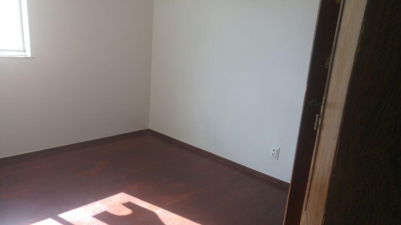 Apartamento à venda com 4 quartos, 140m² - Foto 11