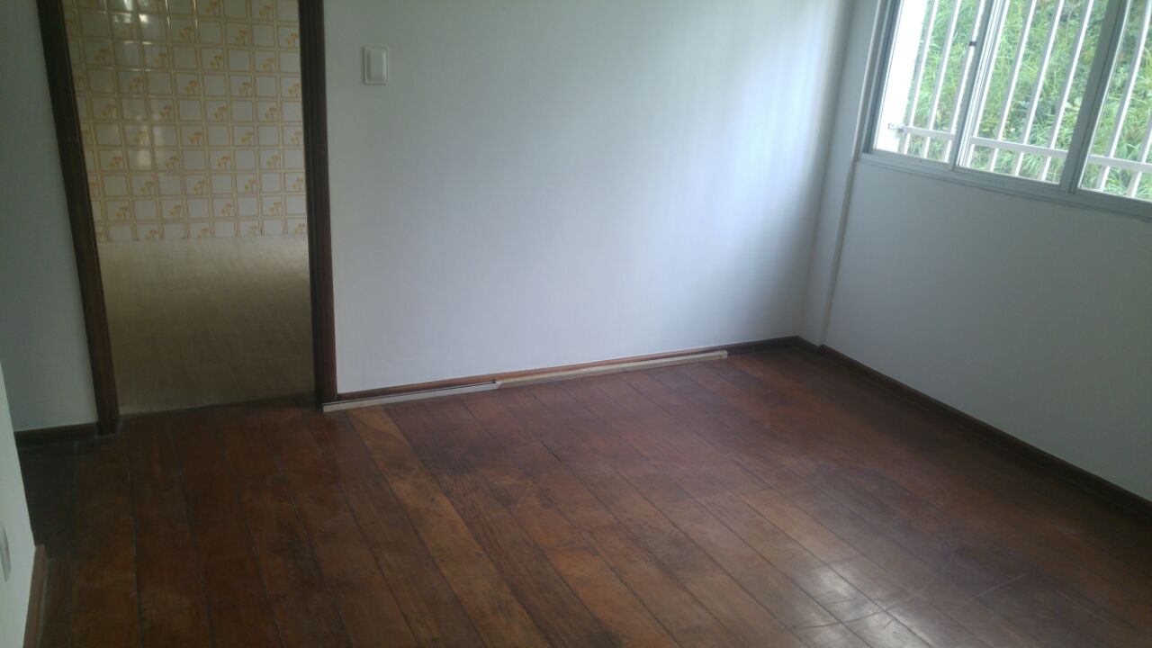 Apartamento à venda com 4 quartos, 140m² - Foto 13