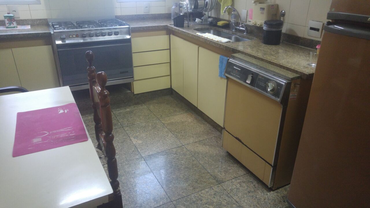 Apartamento à venda com 4 quartos, 220m² - Foto 14