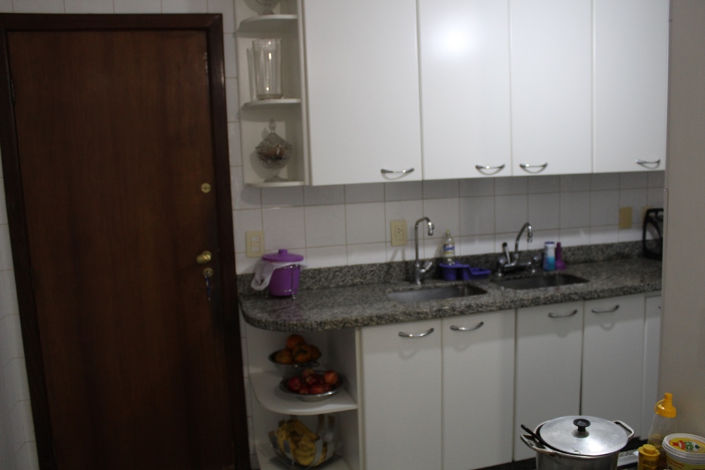 Apartamento à venda com 4 quartos, 185m² - Foto 16