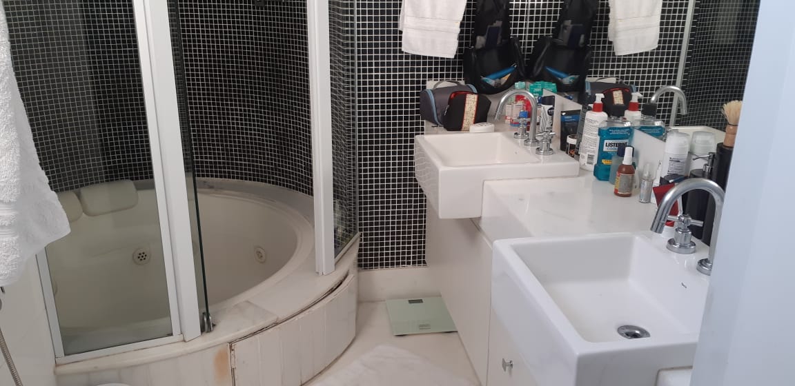 Apartamento à venda com 4 quartos, 190m² - Foto 13