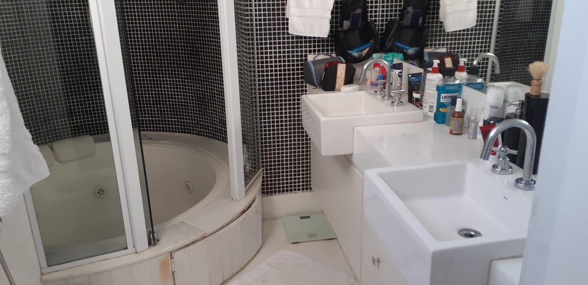 Apartamento à venda com 4 quartos, 190m² - Foto 14