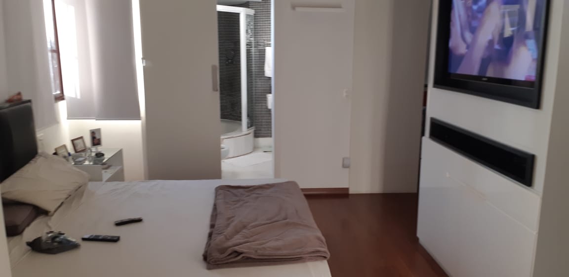 Apartamento à venda com 4 quartos, 190m² - Foto 5