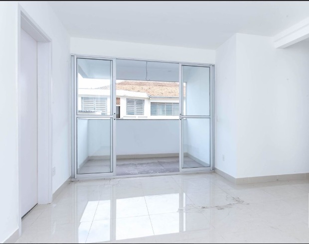 Apartamento à venda com 3 quartos, 77m² - Foto 3