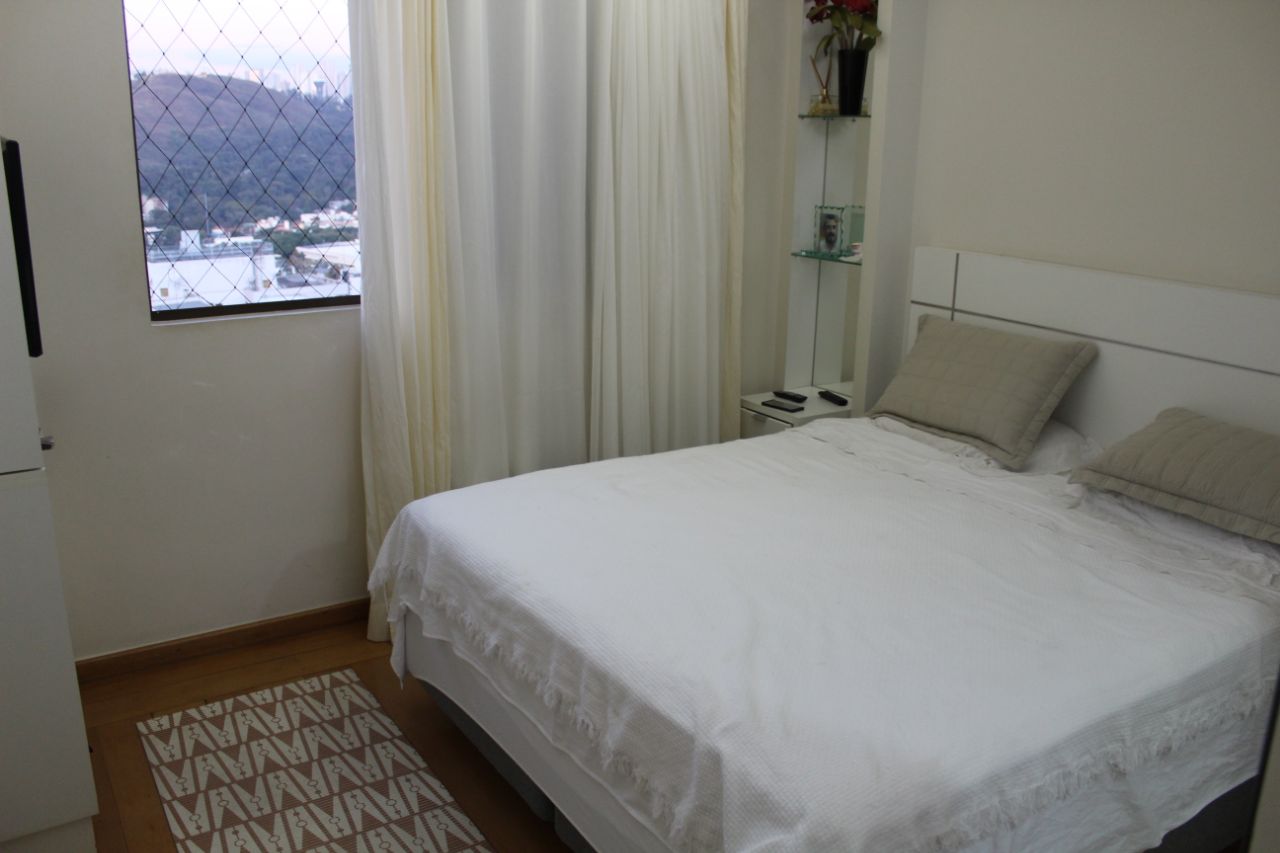 Apartamento à venda com 4 quartos, 140m² - Foto 13