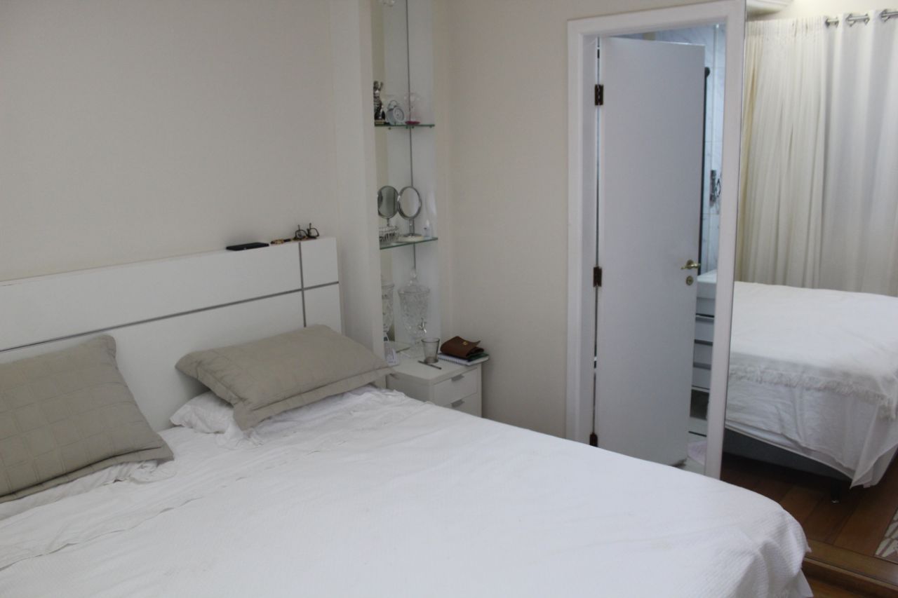 Apartamento à venda com 4 quartos, 140m² - Foto 12