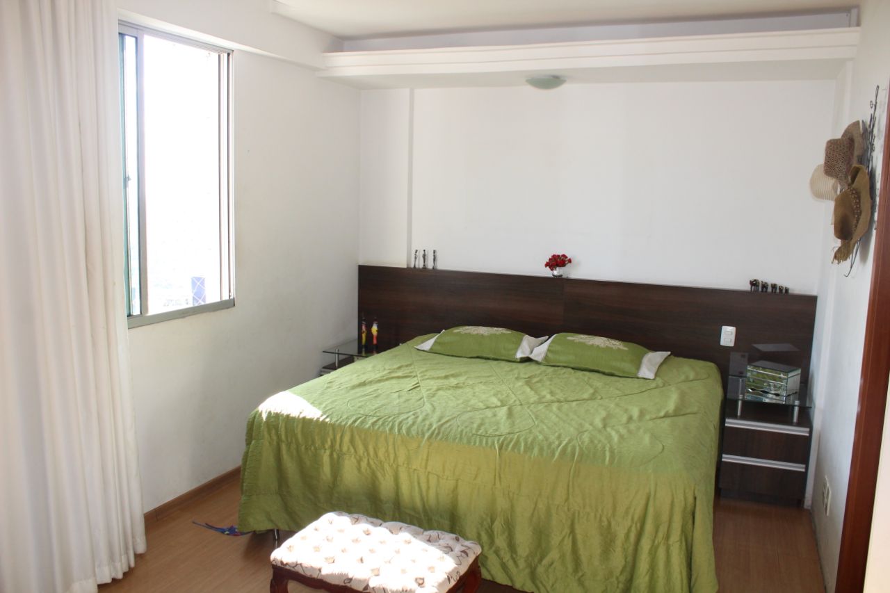 Apartamento à venda com 4 quartos, 153m² - Foto 4