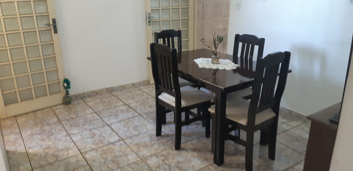 Casa à venda com 3 quartos, 160m² - Foto 4