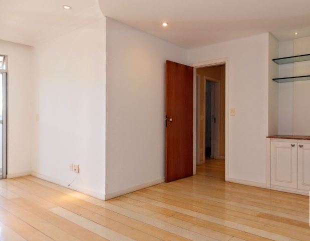 Apartamento à venda com 3 quartos, 170m² - Foto 5