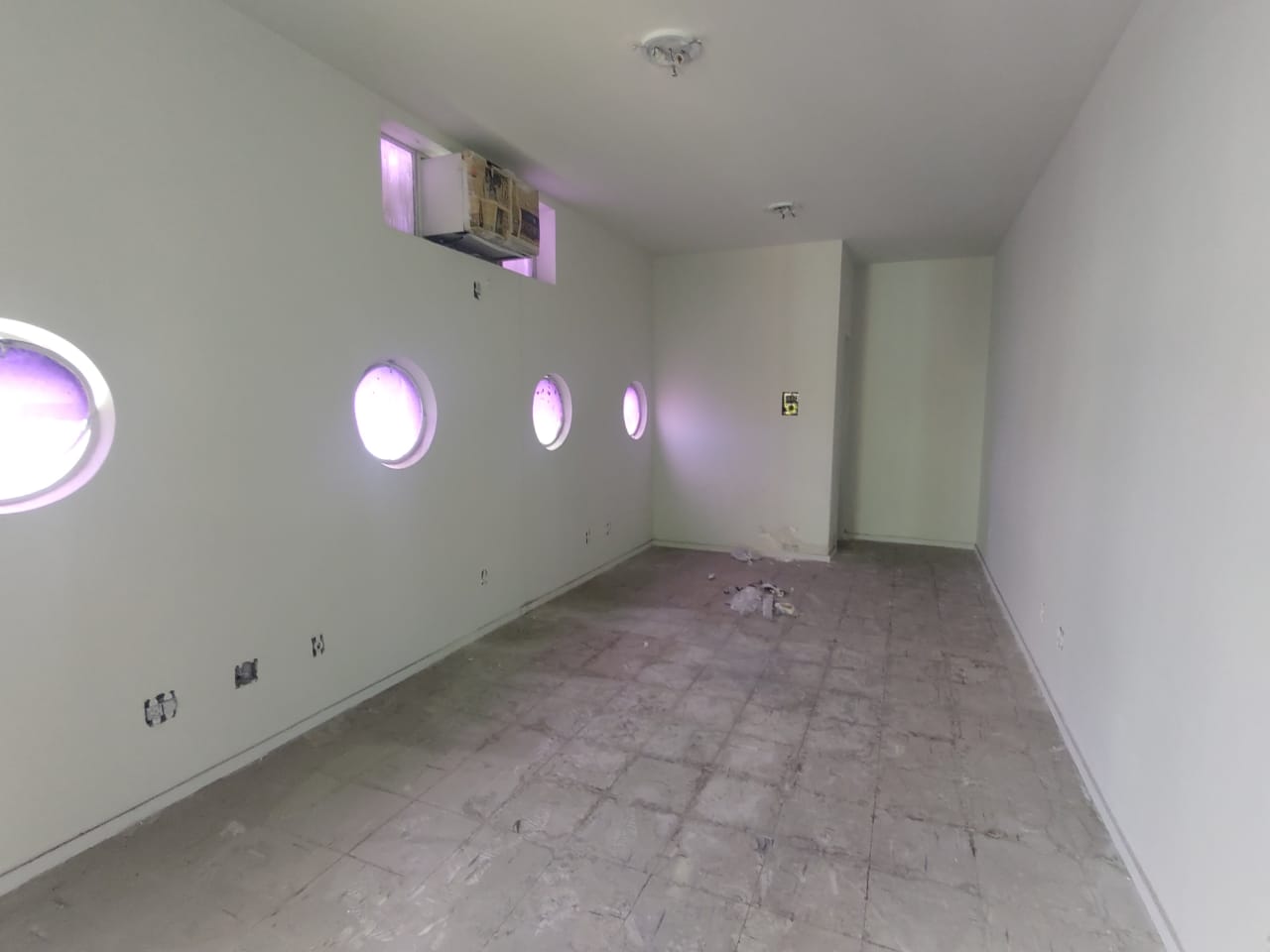 Conjunto Comercial-Sala à venda com 1 quarto, 30m² - Foto 4