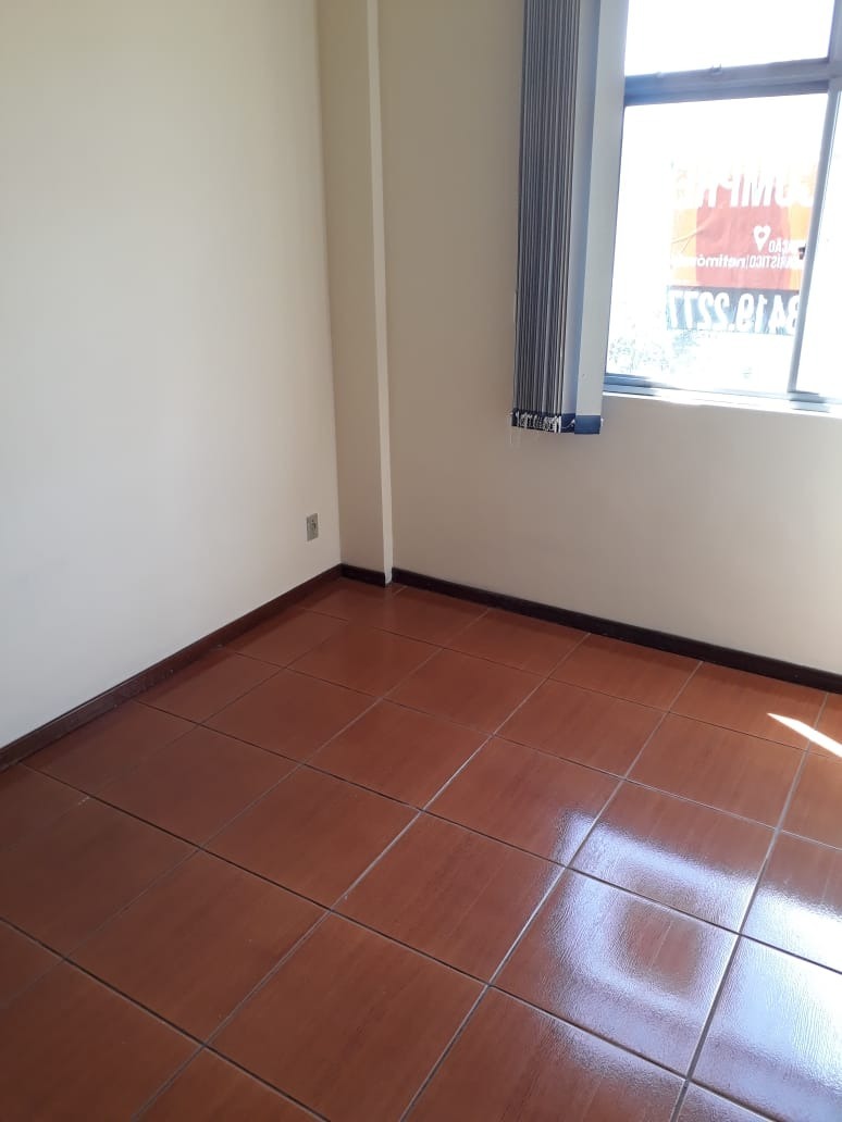 Apartamento à venda com 2 quartos, 65m² - Foto 13