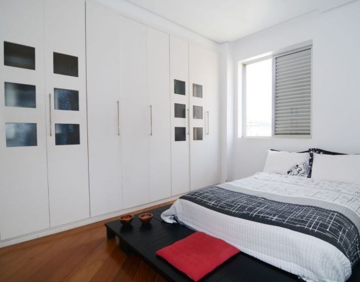 Apartamento à venda com 2 quartos, 75m² - Foto 11