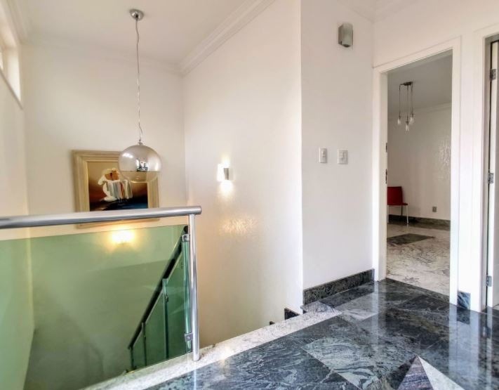 Casa à venda com 4 quartos, 470m² - Foto 16