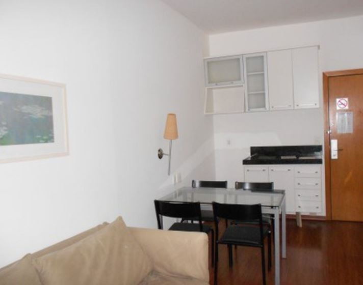 Apartamento à venda com 1 quarto, 32m² - Foto 2